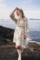 Raus Anna Dress AOP : Green Tint Flwr