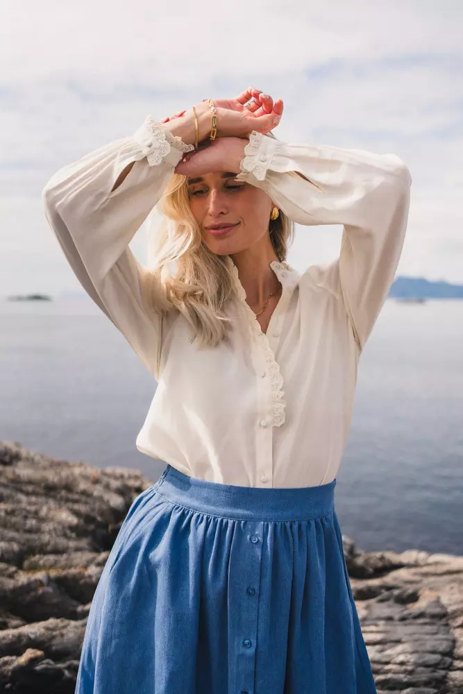 Raus Olivie Shirt : Turtledove