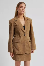 Suellen Fitted Suede Blazer : Petrified Oak