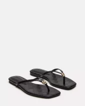 Maliyah : Black Leather