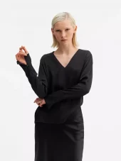 Kelly V-Neck Blouse : Black