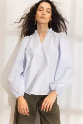 Infinity Blouse : Light Blue