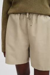 Jessa Linen Shorts : light Green
