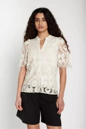Ravenea BB Uresa Shirt : Vanilla Ice