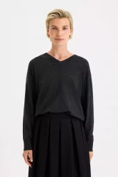 Soft Wool V-Neck Seater : Anthracite Melange