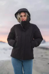 Raus Dagny Down Jacket : Black Coffee