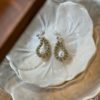 Pearl Octopuss.y, Tiny turquoise oysters