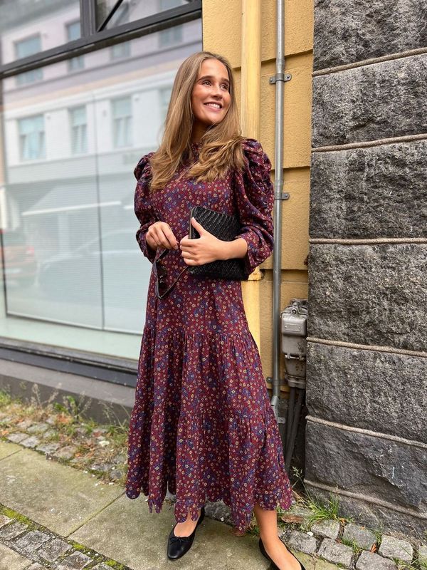 Stella nova, Printed maxi dress with waist focus