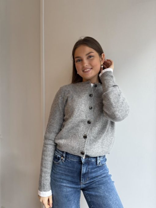 Lisa Yang, Felicia Cardigan