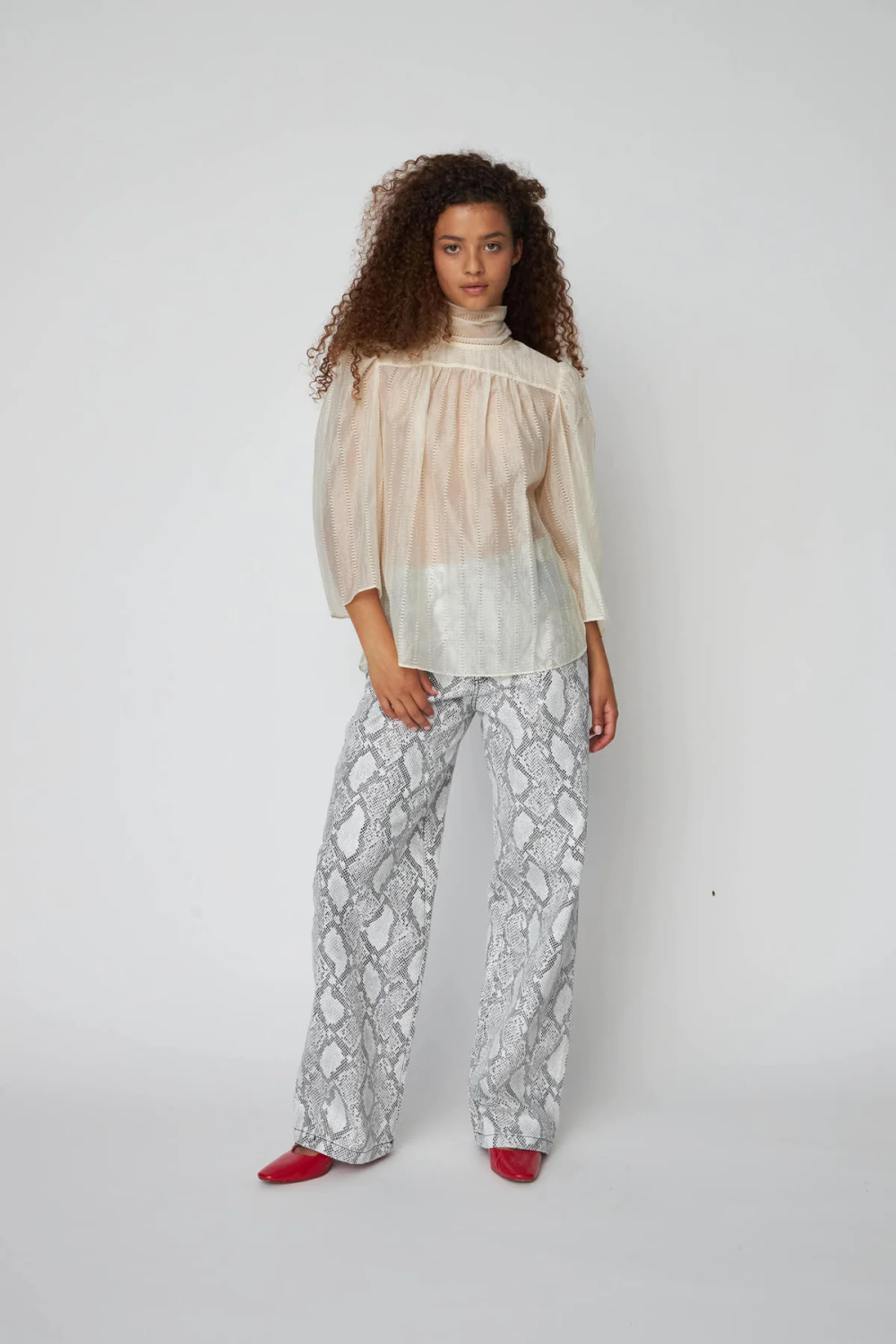 Stella Nova, Pointelle High-Neck BowBlouse