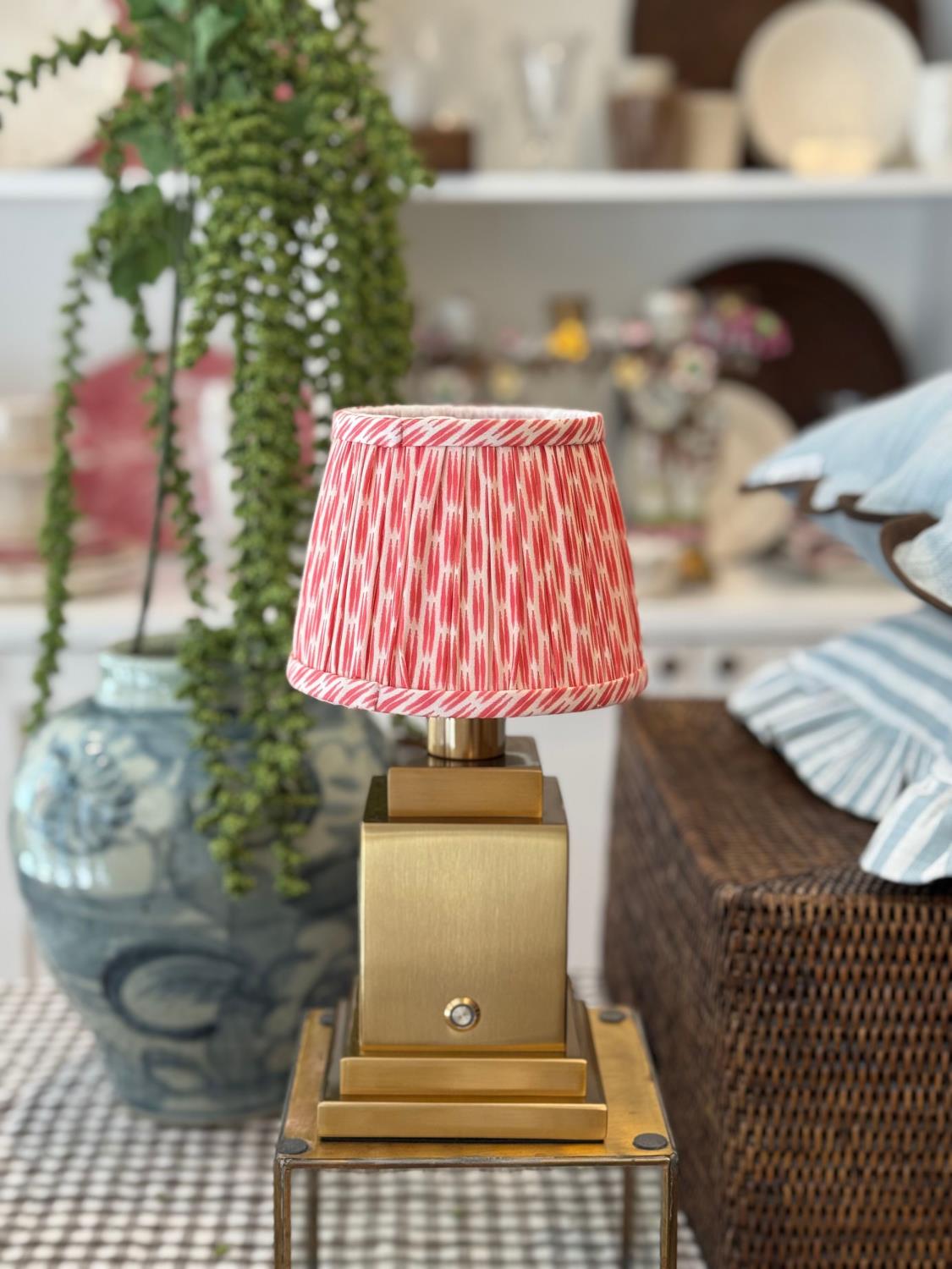 Von Norten, Athena red lamp