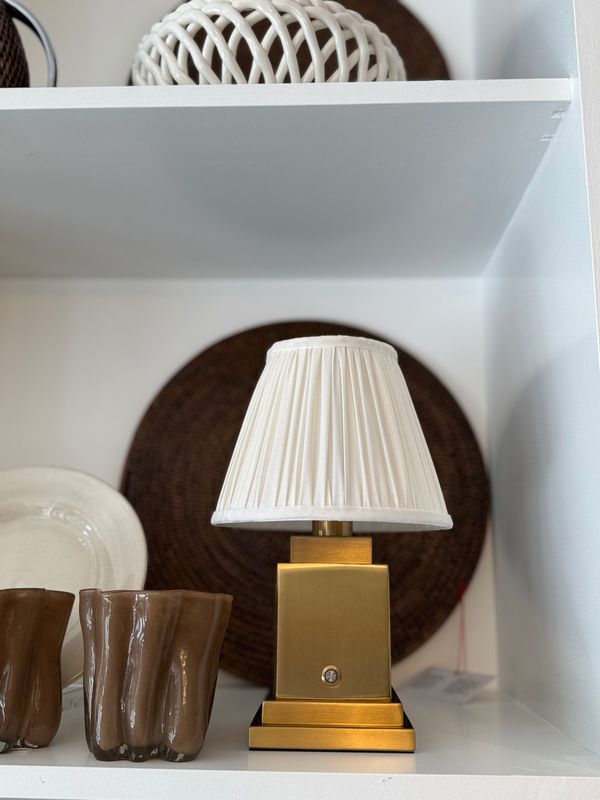 Von Norten, Athena white lamp