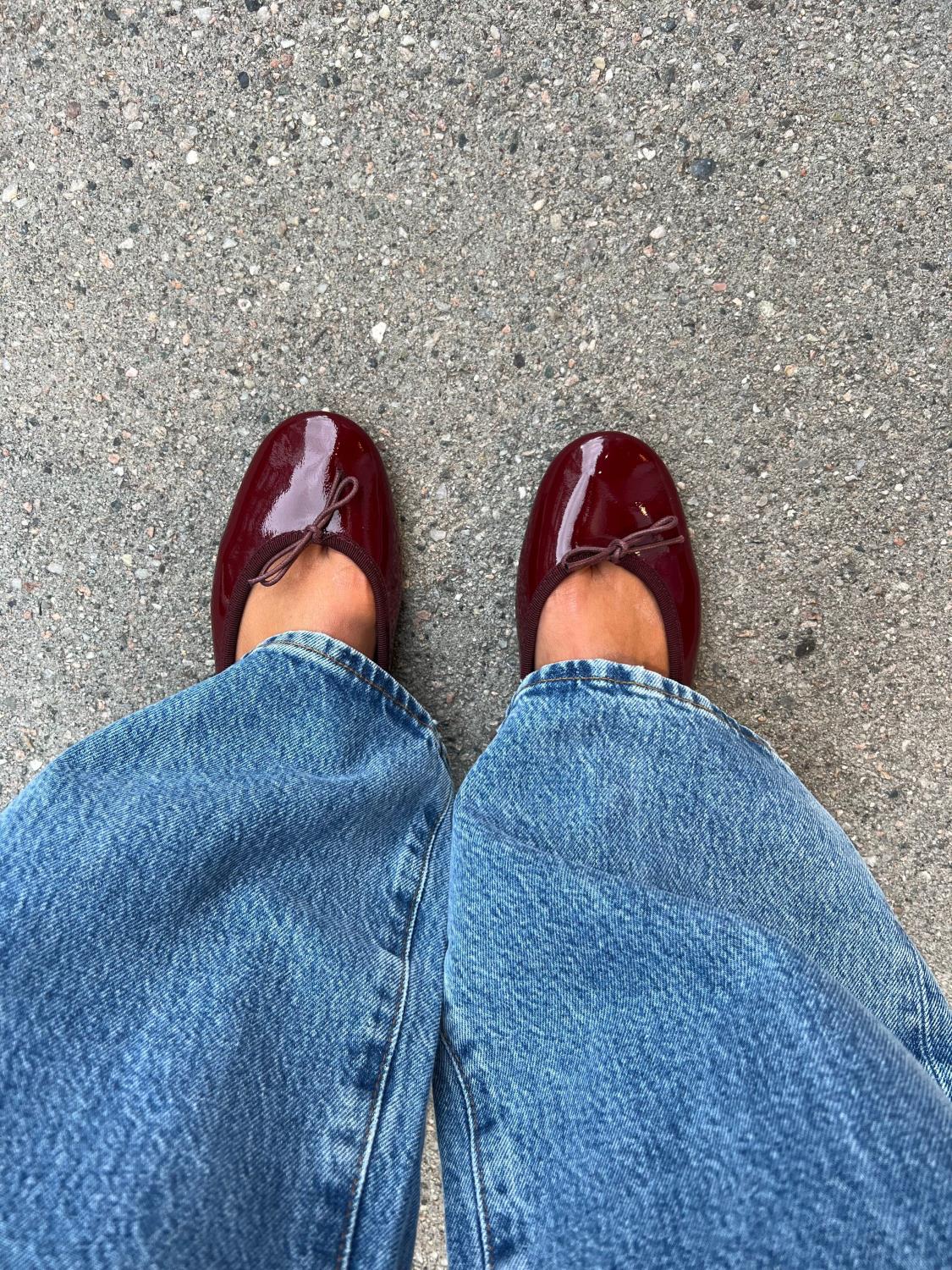 Lolo Ballerina, Lolo Capri Red