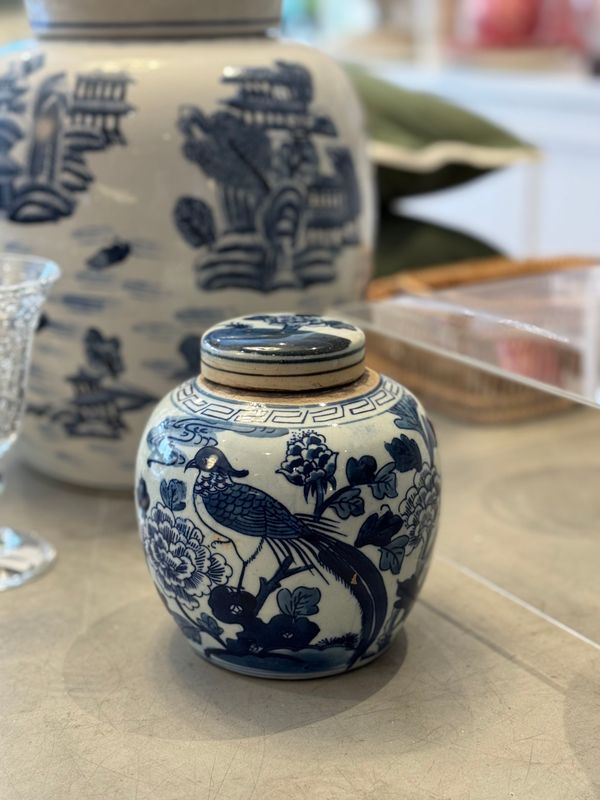 Chinoiserie krukke med lokk