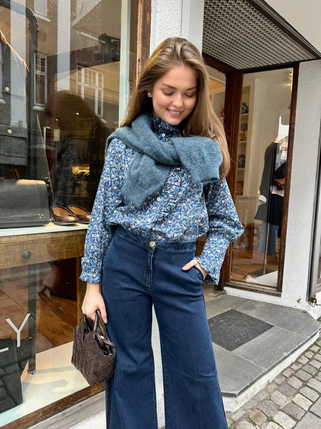 APOF, Annemonne blouse