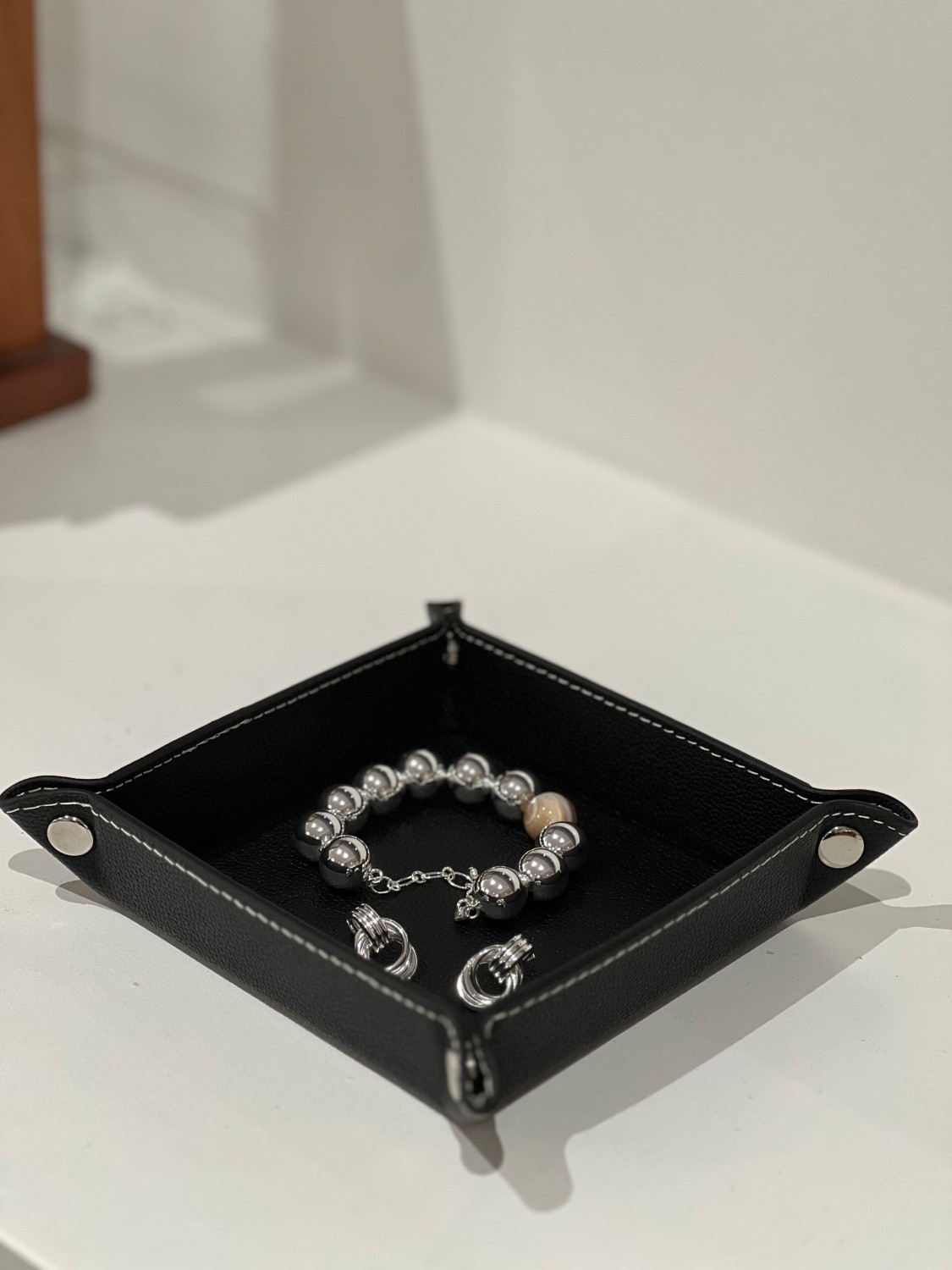 Hazel, Travel Tray black