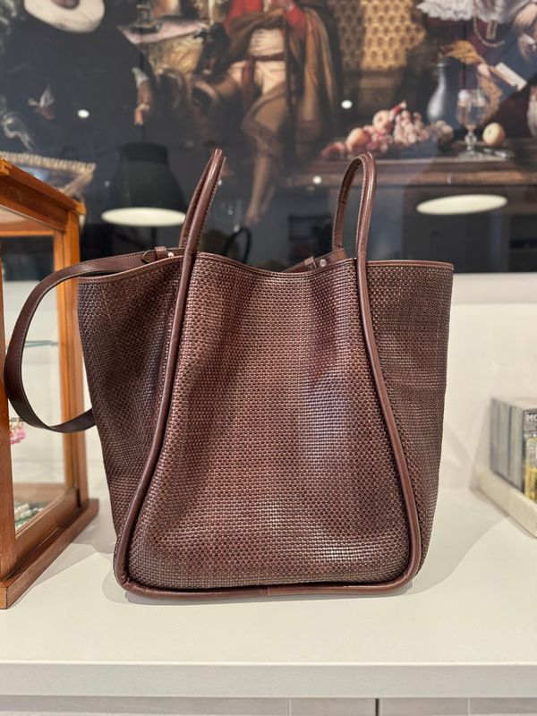 Dragon Diffusion, Ana