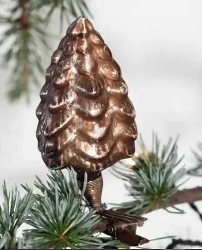 Deus Living, Glass Christmas Tree