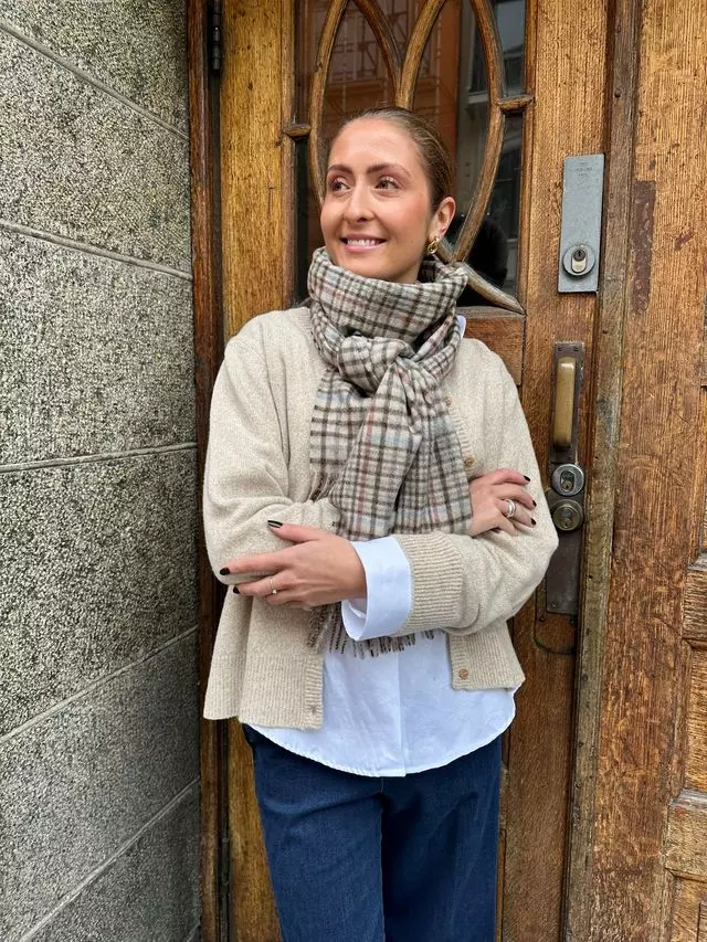 Glen Prince, Lambswool scarf beige