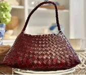 Dragon Diffusion, Rosanna, Bordo