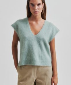 Camryn Knit Vest