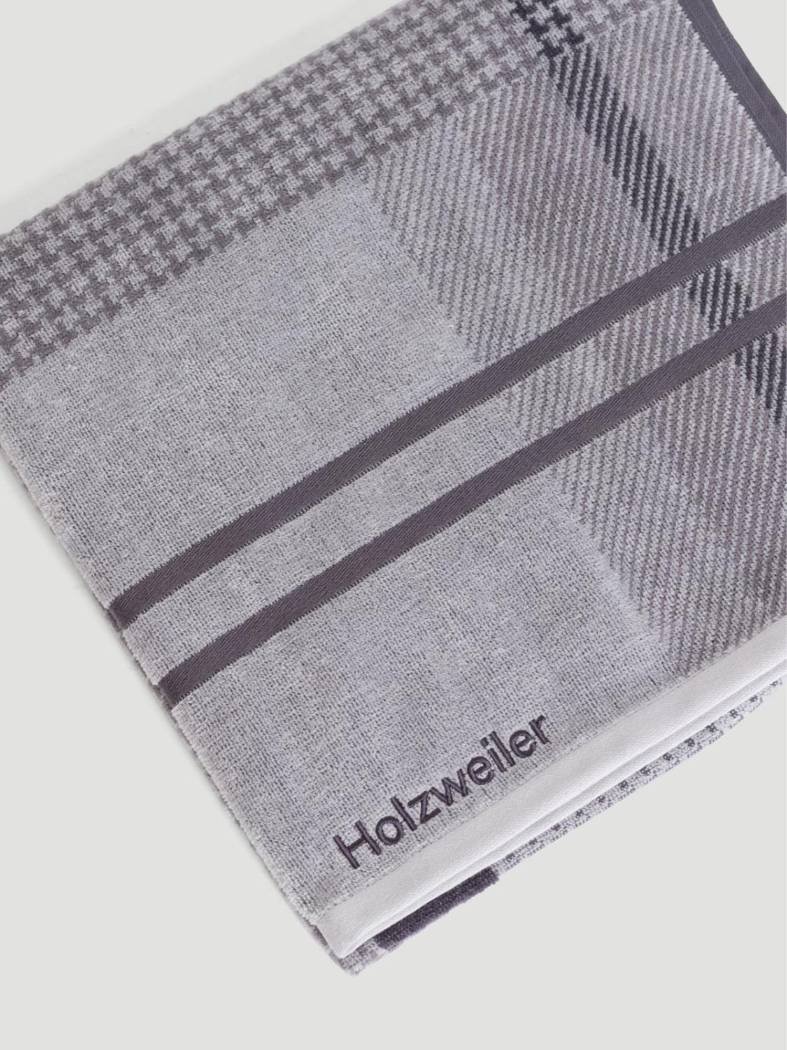 Holzweiler Towel 70x140