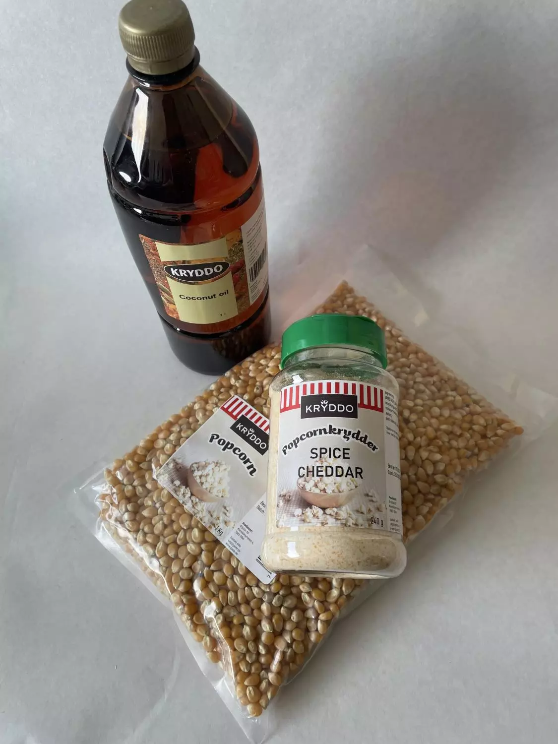 Popcorn med Cheddarkrydder og Popcornolje