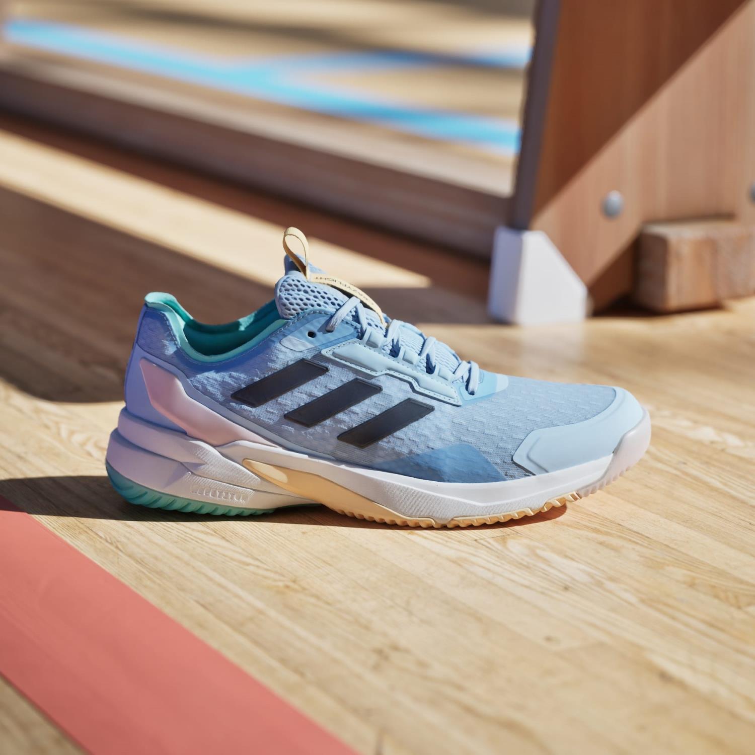 Adidas  Crazyflight 6 W