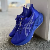 Asics  Novablast 5
