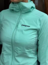 Patagonia  W´S Nano-Air Ultralight Full-Zip Hoody(1)