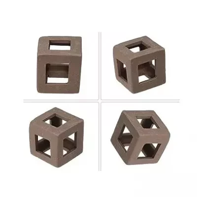 Ozami Kube, Rekegrotte, 2x2x2cm.