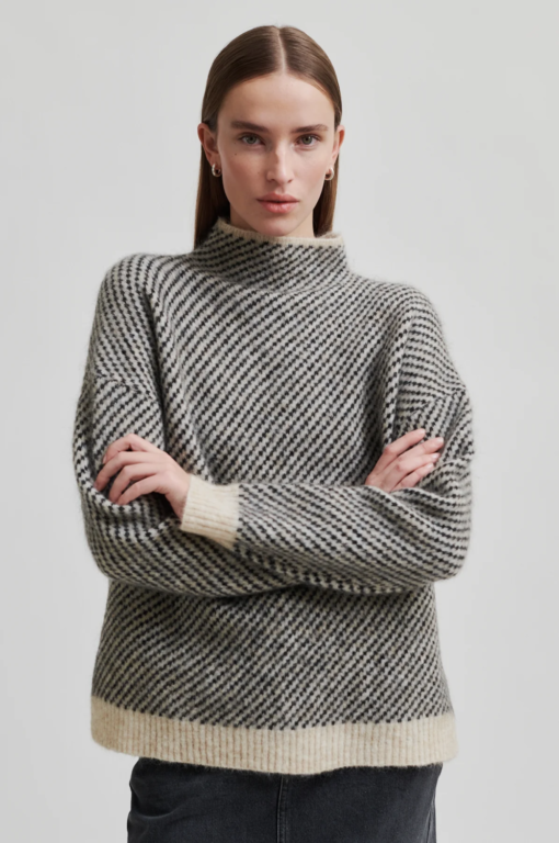 Capella Knit T-Neck