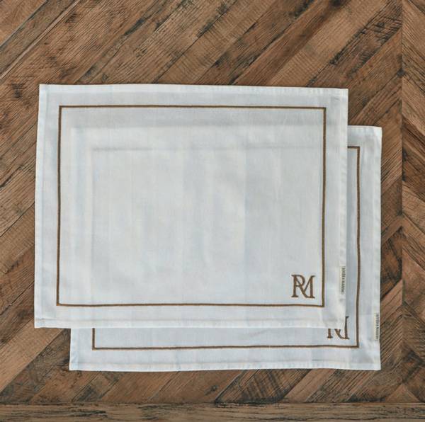 Riviera Maison Brikke dekkebrikke stoff Hvit gullbrodert RM Elegant Monogram Placemat 2 pieces