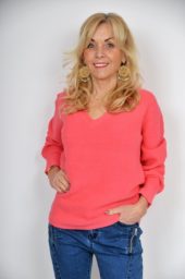 Genser Strikket Fesken Peach Knitted sweather with V-neck mønstret strikk med V hals