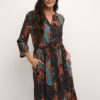 Kjole CRCAMILLA KJOLE Multi Turquoise Paisley med knapper V hals, lommer og knyting. 100% Bomull