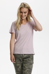 T-skjorte Rosa med V hals Naia Tshirt Flowering ginger 50% Bomull, 50% Modal