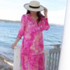 IE Harper Midi kjole rosa fuxia gulmønster m/blonder rysjer viscose norsk design By Kris of Norway
