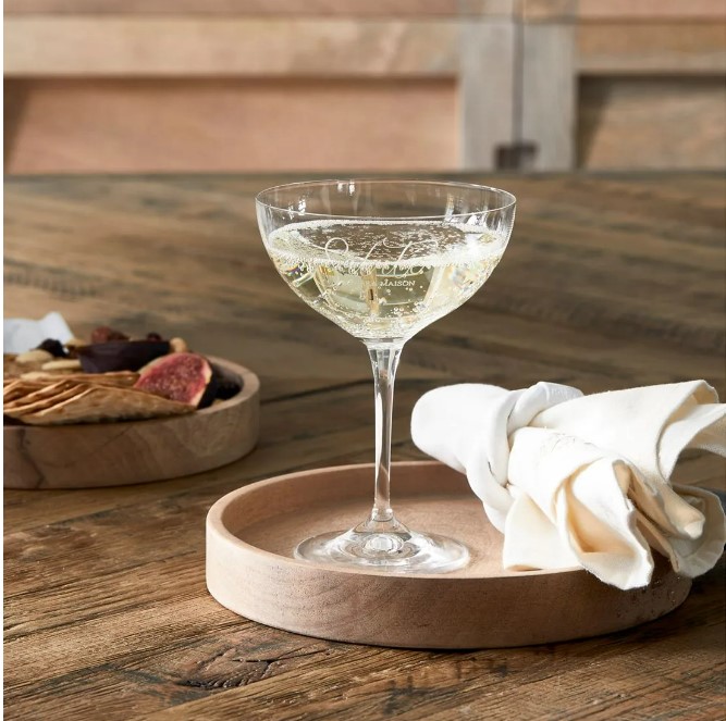 Riviera Maison Champagne glass håndblåst med gravert tekst Salute! RM Champagne Glasses Salute Coupe