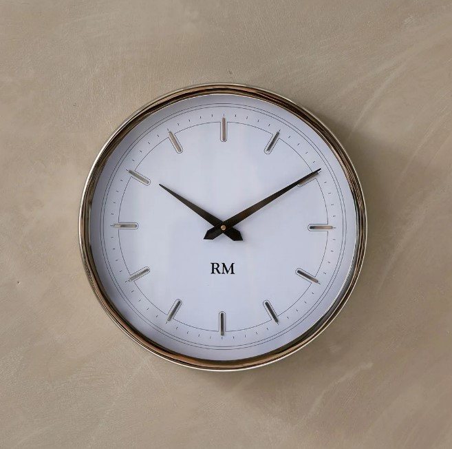 Riviera Maison Klokke Håndlaget sølv Aluminium sorte detaljer RM Yara Clock Ø32cm
