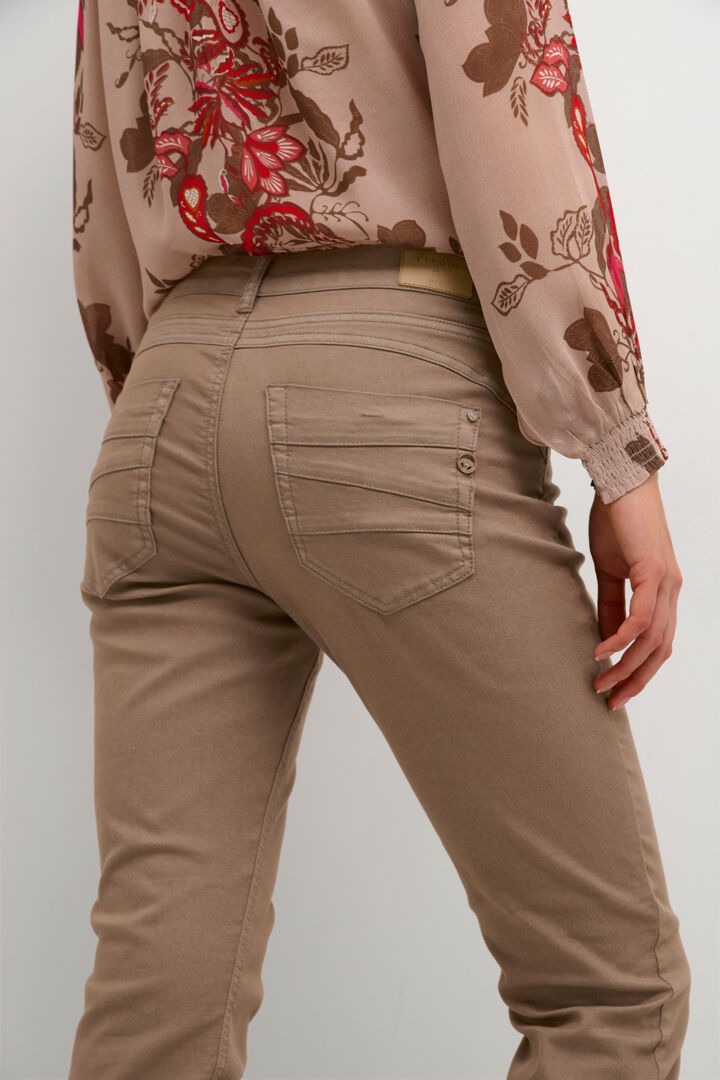 Bukse Jeans CRLotte Plain Twill - Coco Fit Mountain Trail Mudder brun 65%Cotton, pol 2%ela