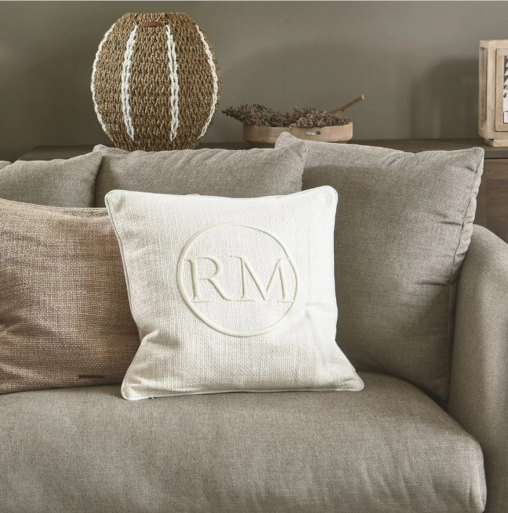 Riviera Maison Putetrekk hvit	 håndlaget med RM logo RM Jackson Pillow Cover 50x50