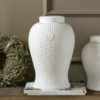 Riviera Maison Vase håndlaget hvit porselen med lokk RM logo RM Pomezia Ginger Pot