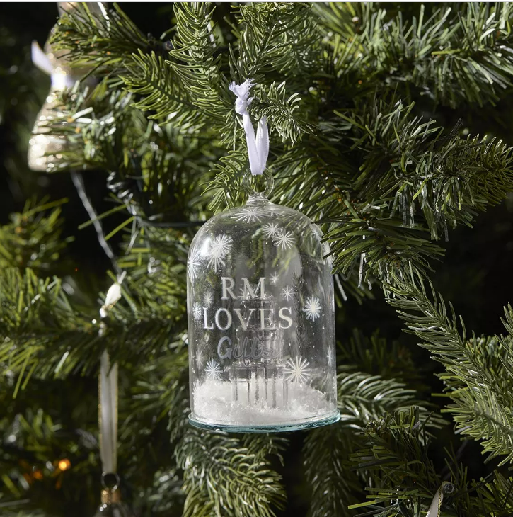 Riviera Maison Julekule dekor kule heng glass dome hvit snø pakker RM Loves Gifts Ornament
