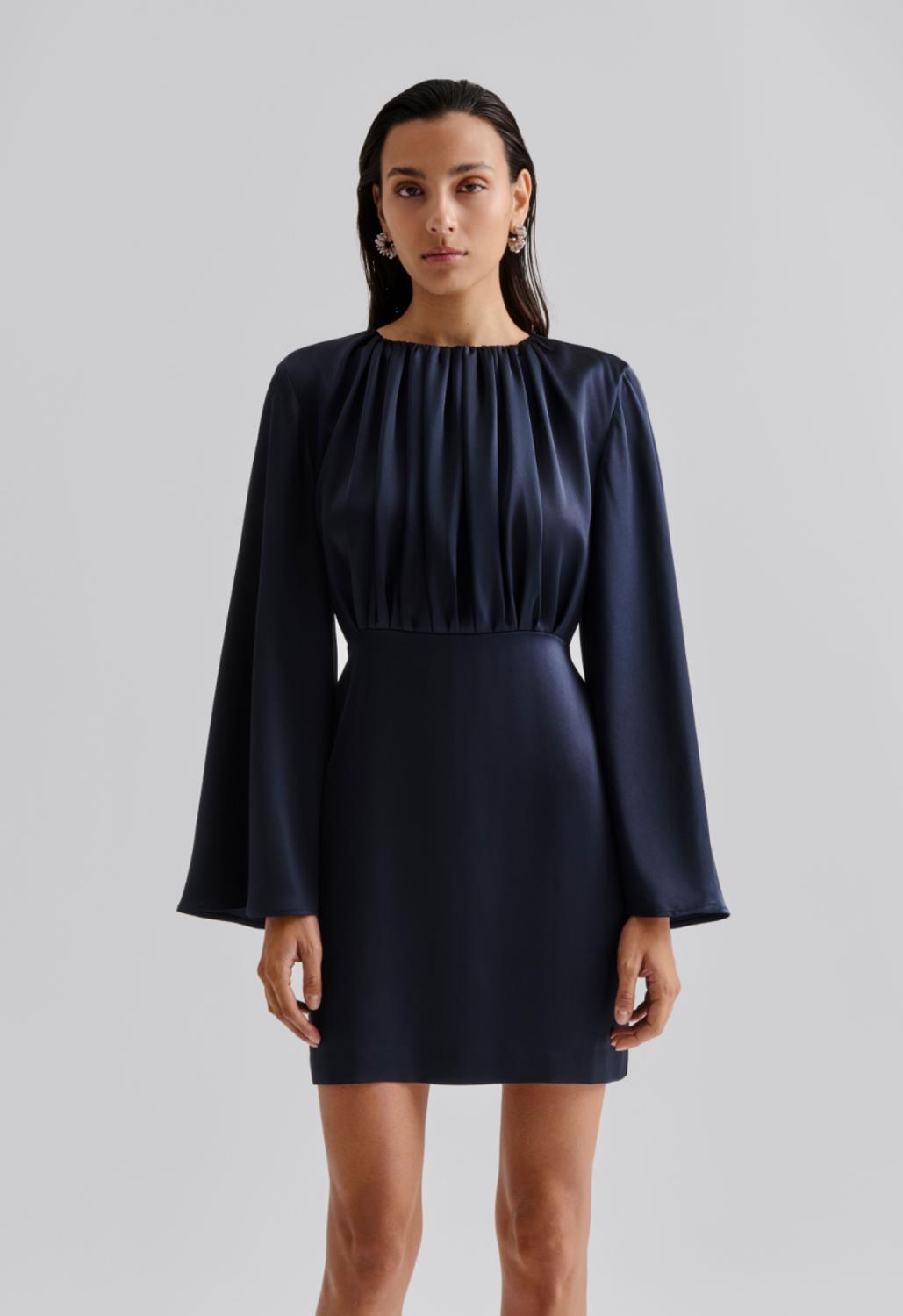 Malina Noreen pleated satin mini dress mørkeblå