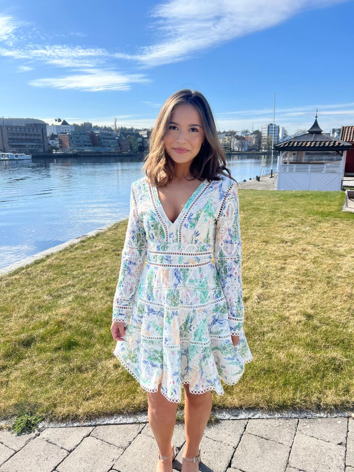 Love lolina Ellie mini dress grønn mønstrete