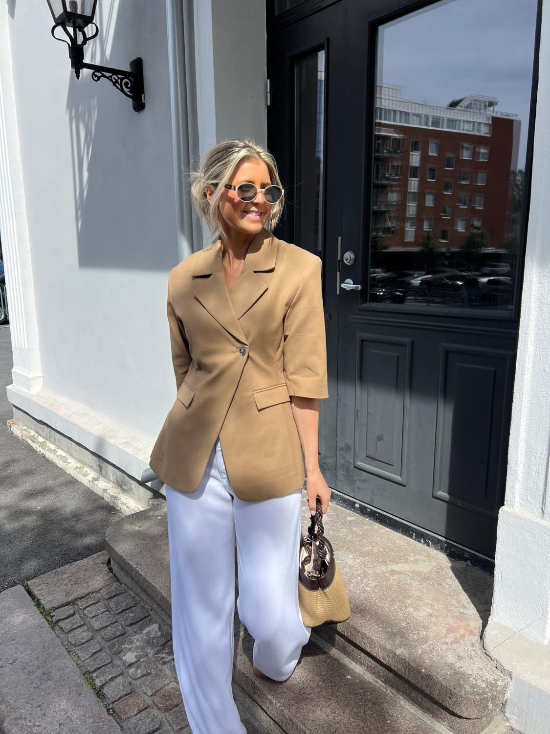 Ganni Heavy cotton tailoring 3/4 blazer camel