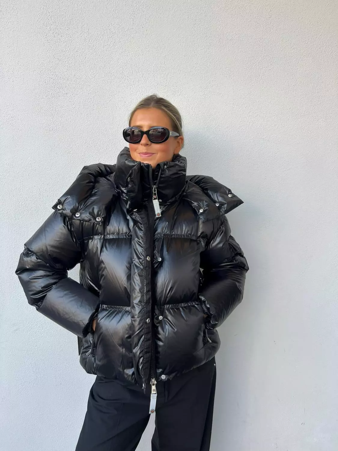 CAYA Debbie kort dunjakke sort