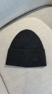 Gestuz Kari lue grå