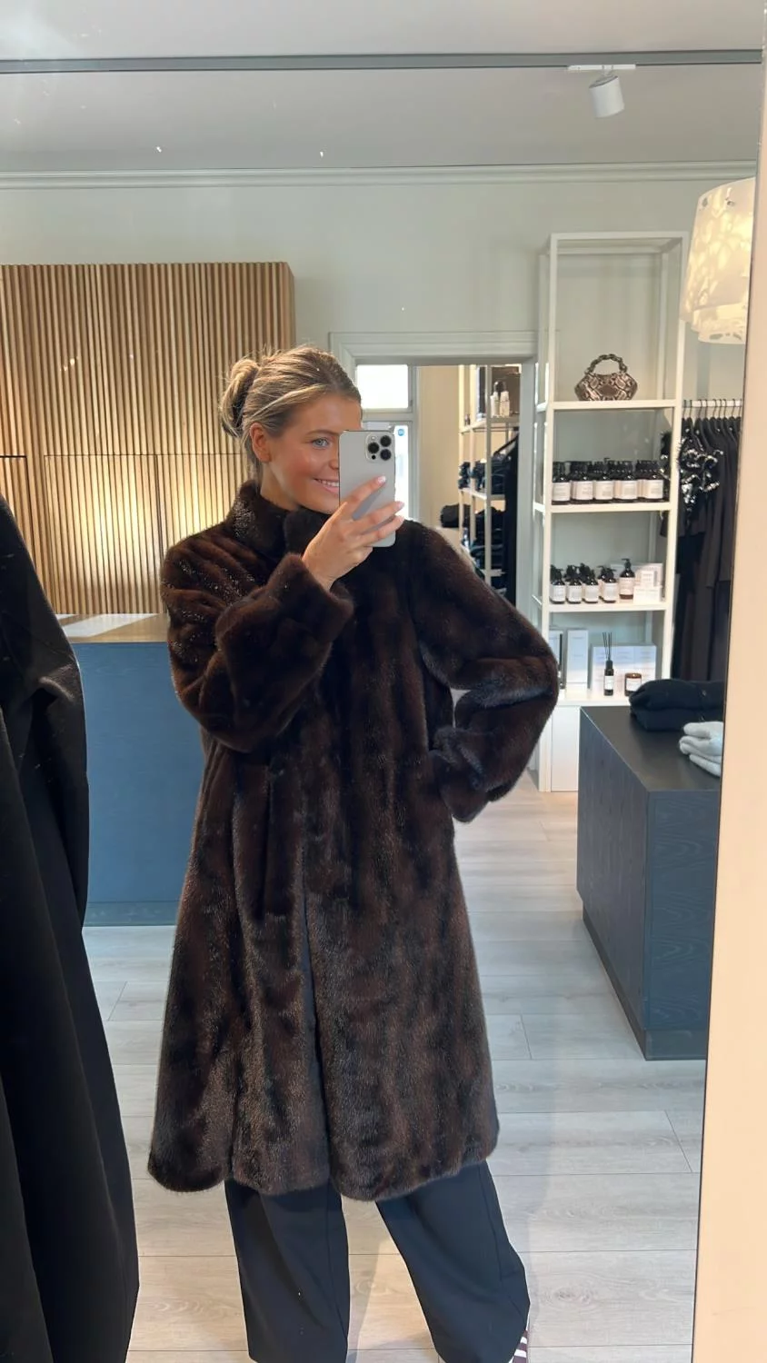 Noma Fuskepels Zermatt lang kåpe brun