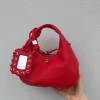 Ganni Hobo mini grained rød